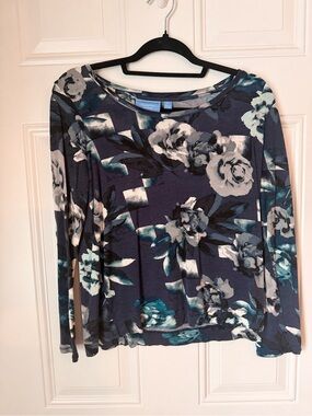 Simply Vera Vera Wang Navy Floral Long Sleeve Tee with Teal Accents